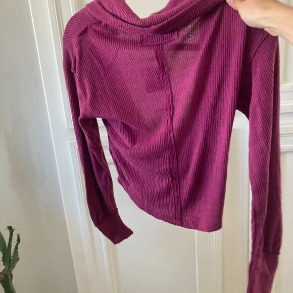 NWT We The Free Hold Me Close Pullover Razzy Jazzy Sz XS - Picture 7 of 7